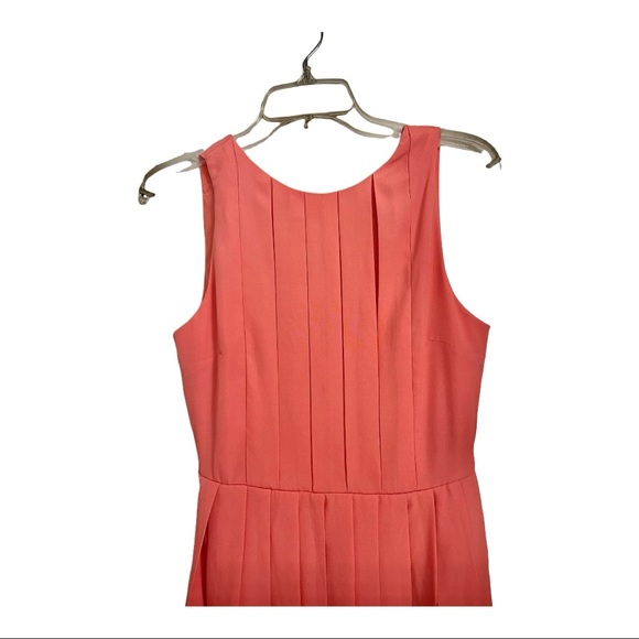 Oasis Sleeveless Dress - Picture 3 of 6